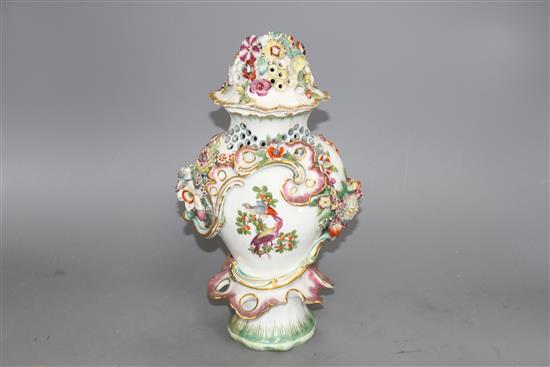 A Chelsea gold anchor frill vase and cover, c.1765, 28cm